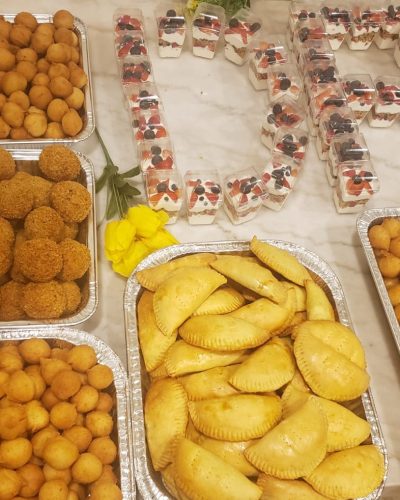 Sample display of Pastries tray views